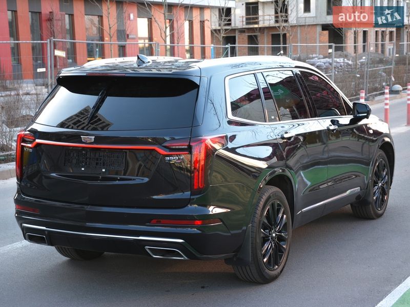 Позашляховик / Кросовер Cadillac XT6 2021 в Києві