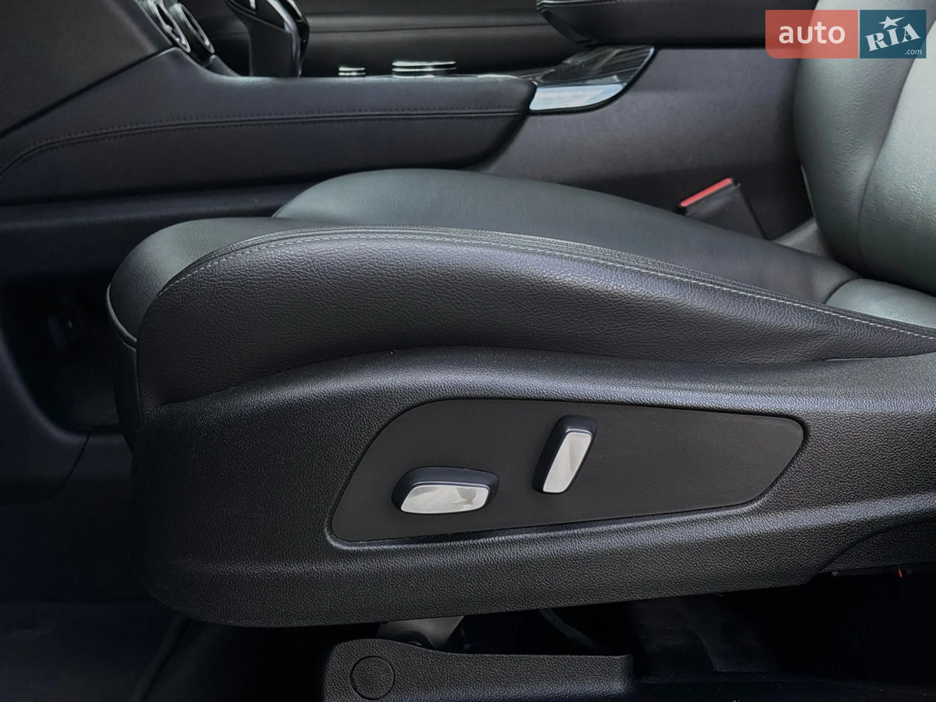 2021 Cadillac XT6 - мініатюра 29