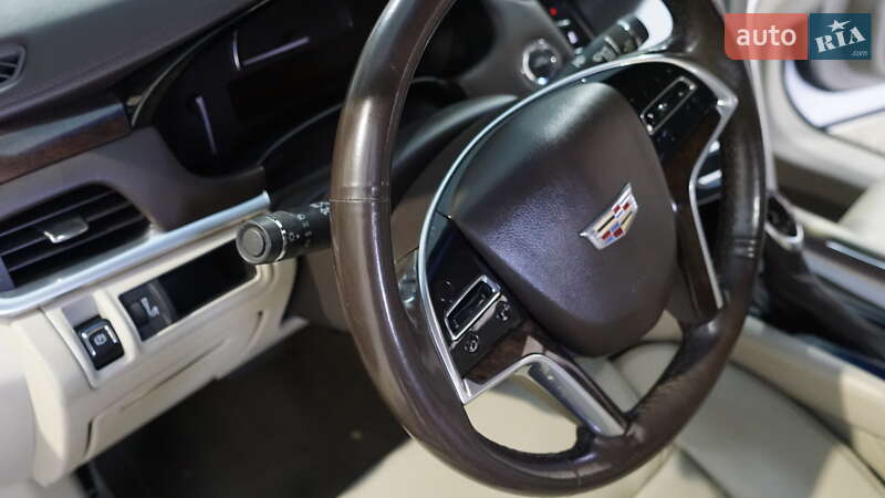 Седан Cadillac XTS 2016 в Одессе