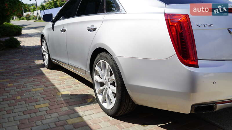 Седан Cadillac XTS 2016 в Одессе