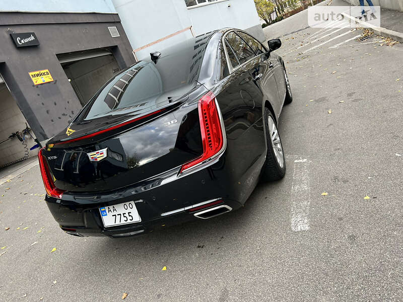 Седан Cadillac XTS 2018 в Киеве