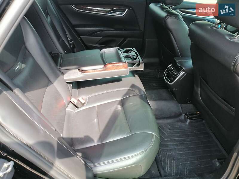 Седан Cadillac XTS 2016 в Киеве