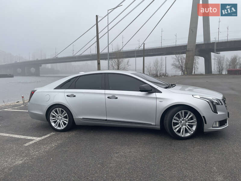 Седан Cadillac XTS 2017 в Києві