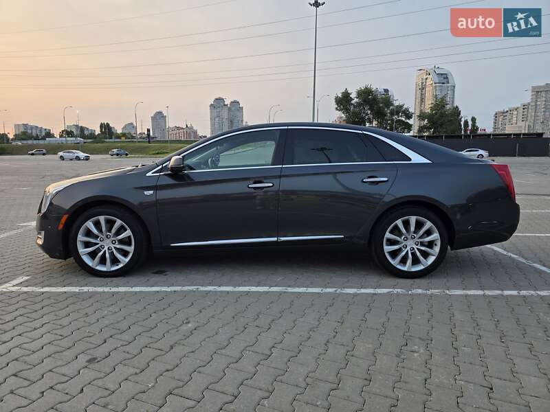 Седан Cadillac XTS 2016 в Киеве