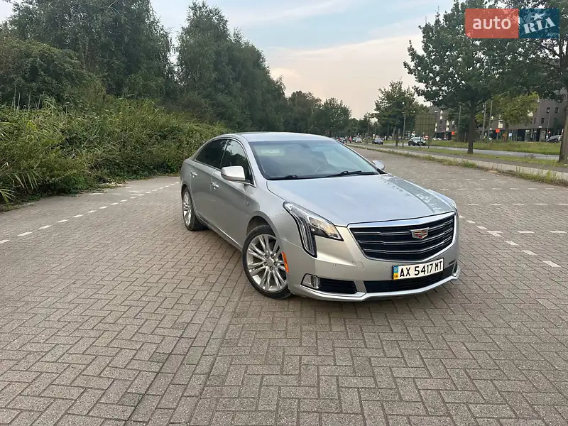 Cadillac XTS