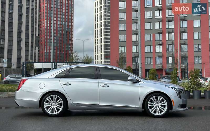 Седан Cadillac XTS 2018 в Києві