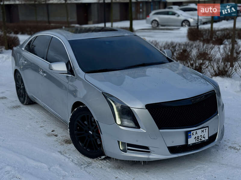 Седан Cadillac XTS 2012 в Івано-Франківську