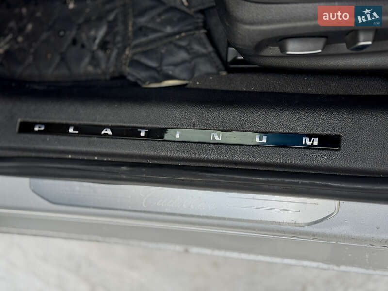 Седан Cadillac XTS 2012 в Івано-Франківську