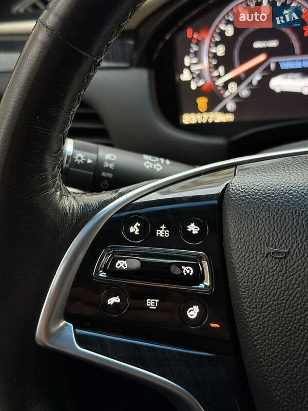 Седан Cadillac XTS 2012 в Івано-Франківську