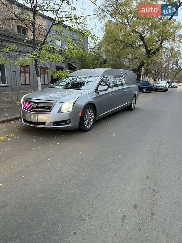 Седан Cadillac XTS 2016 в Одессе фото Седан Cadillac XTS 2016 в Одессе