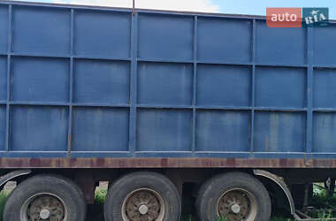 Зерновоз - напівпричіп Cardi 743 1999 в Умані