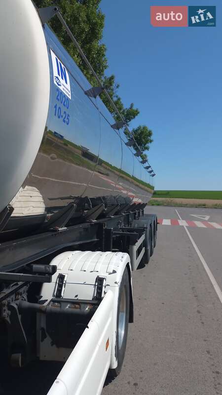 Цистерна полуприцеп Cardi Santi 1996 в Одессе