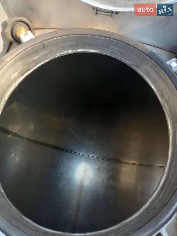 Цистерна полуприцеп Cardi Santi 1996 в Одессе