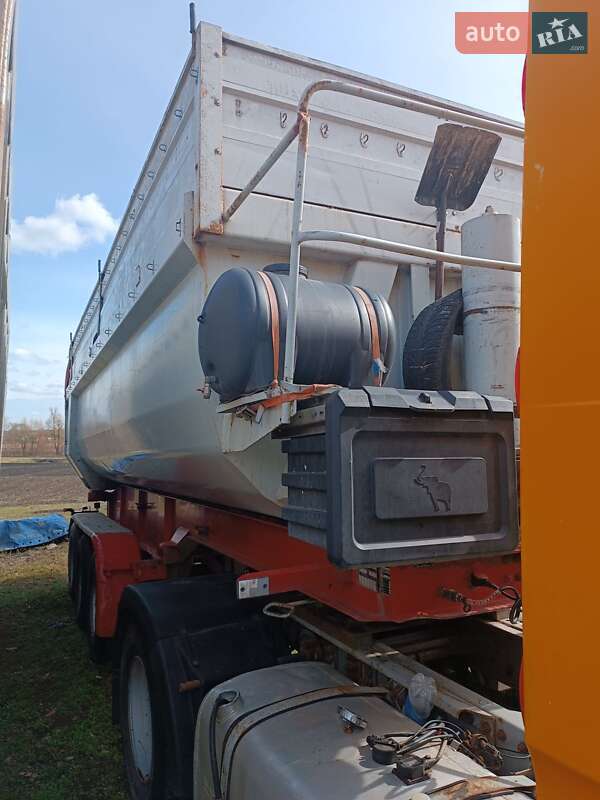 Самоскид напівпричіп Carnehl CHKS/AH 1999 в Ватутіному