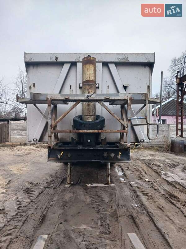 Самосвал полуприцеп Carnehl CSKK/A 2001 в Полтаве