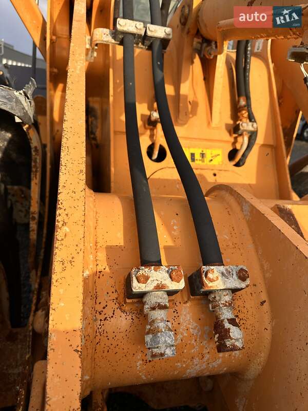 Фронтальні навантажувачі Case Construction 521D 2001 в Луцьку фото 12 Фронтальні навантажувачі Case Construction 521D 2001 в Луцьку