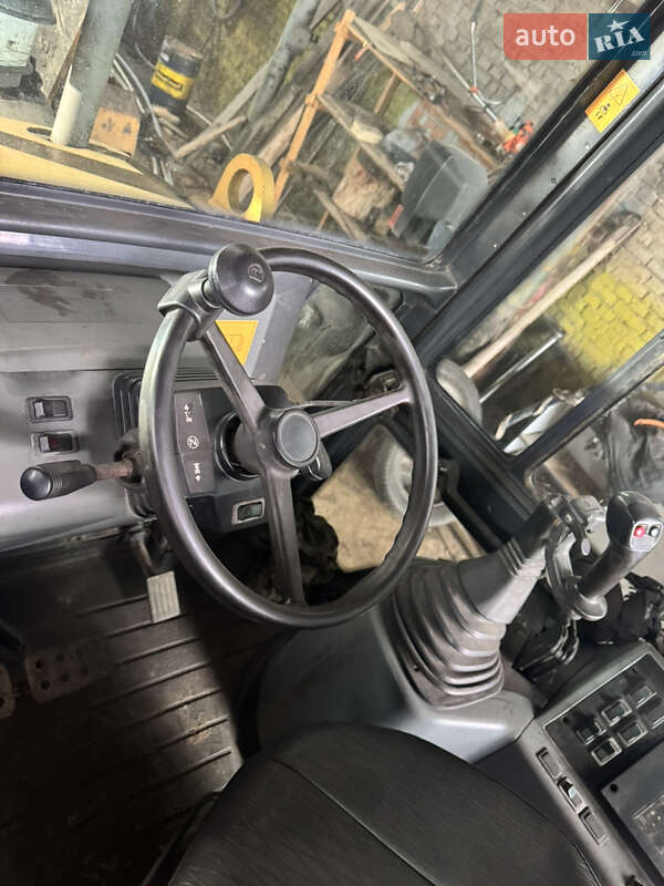 Екскаватор навантажувач Case Construction 580 SR 2000 в Калуші фото 6 Екскаватор навантажувач Case Construction 580 SR 2000 в Калуші