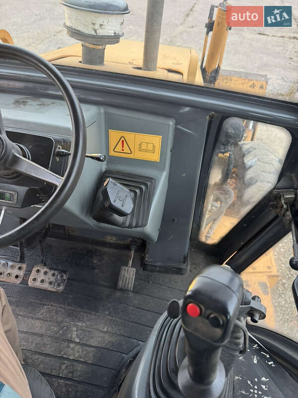 Екскаватор навантажувач Case Construction 580 SR 2000 в Калуші фото 18 Екскаватор навантажувач Case Construction 580 SR 2000 в Калуші