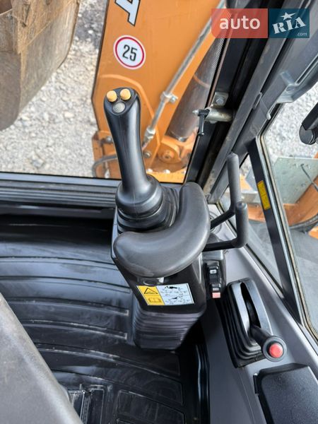 Экскаватор погрузчик Case Construction 580 SR 2020 в Ужгороде