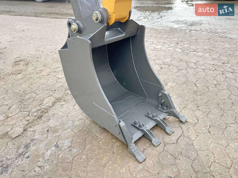 Екскаватор навантажувач Case Construction 580ST 2025 в Києві