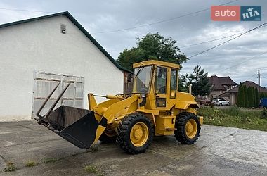 Фронтальный погрузчик Case Construction 621C 1997 в Тячеве фото Фронтальный погрузчик Case Construction 621C 1997 в Тячеве