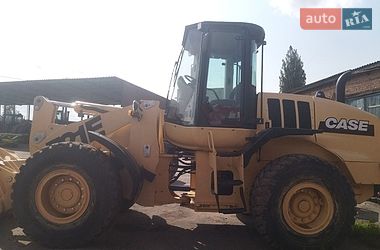 Фронтальні навантажувачі Case Construction 721E 2006 в Романіву