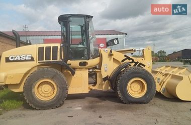 Фронтальні навантажувачі Case Construction 721E 2006 в Романіву