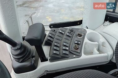 Фронтальні навантажувачі Case Construction 721E 2006 в Романіву