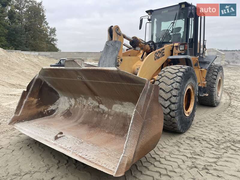 Фронтальні навантажувачі Case Construction 821E 2007 в Києві