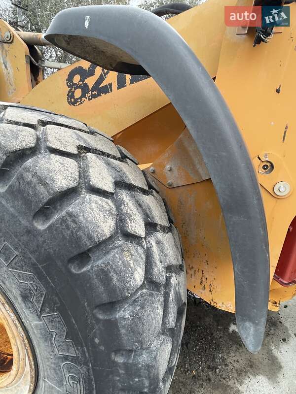 Фронтальні навантажувачі Case Construction 821E 2007 в Києві