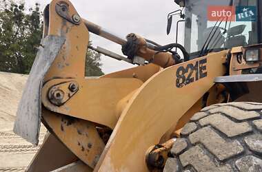 Фронтальні навантажувачі Case Construction 821E 2007 в Києві