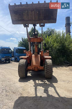 Фронтальні навантажувачі Case Construction 821E 1995 в 