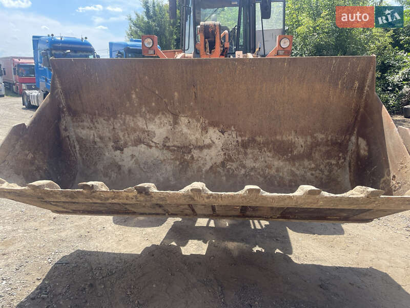 Фронтальні навантажувачі Case Construction 821E 1995 в Рівному