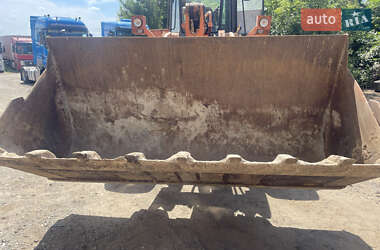 Фронтальный погрузчик Case Construction 821E 1995 в 