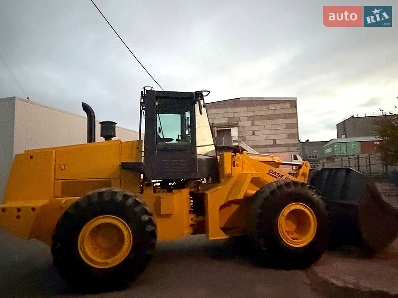 Підйомник Case Construction 821E 2001 в Одесі