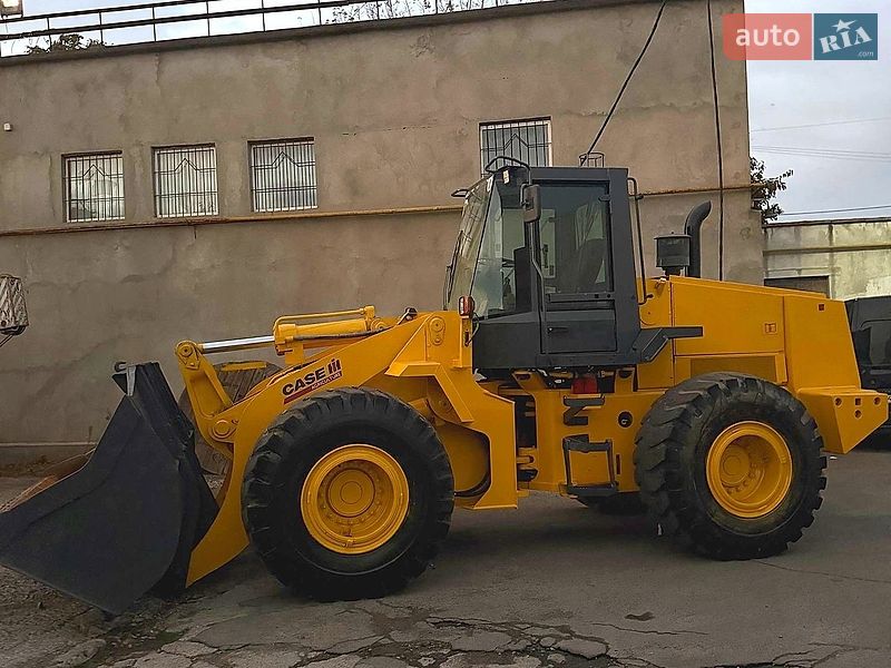 Підйомник Case Construction 821E 2001 в Одесі