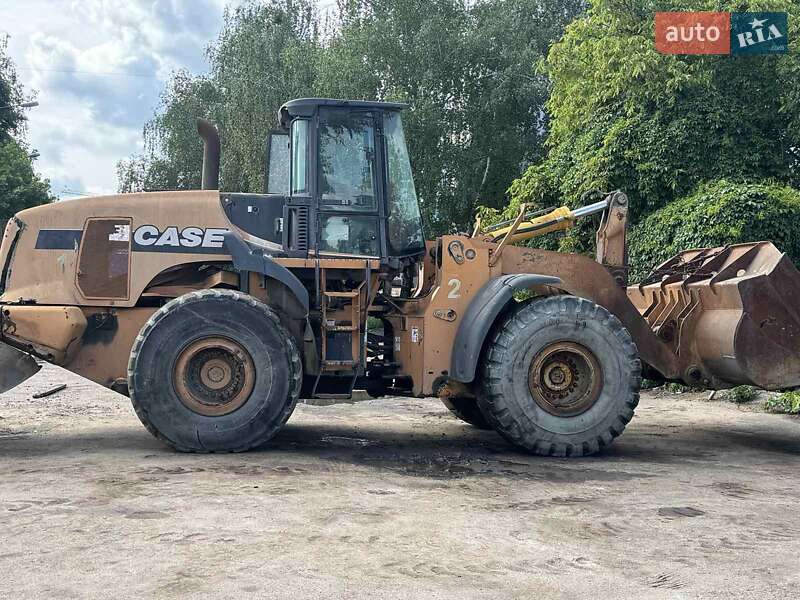 Фронтальні навантажувачі Case Construction 921C 2007 в Житомирі