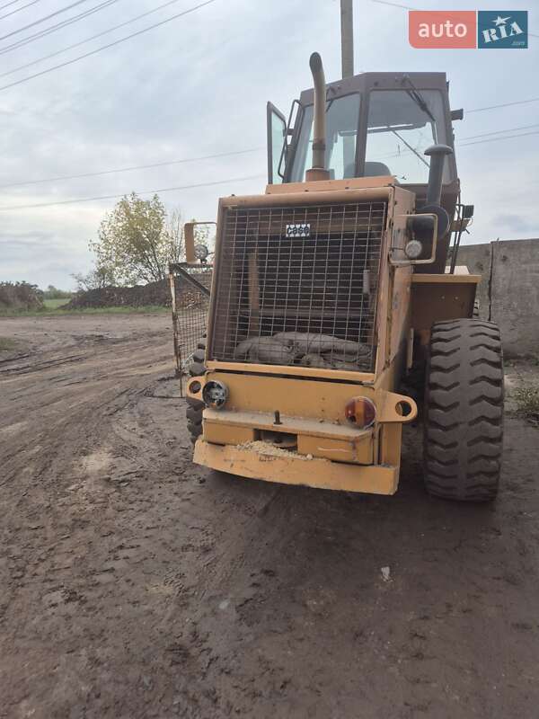 Фронтальный погрузчик Case Construction WX 165 1990 в Киеве