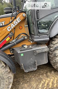 Экскаватор погрузчик Case IH 570 2022 в 