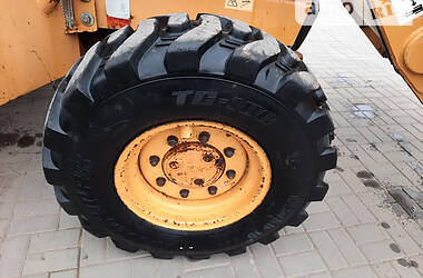 Экскаватор погрузчик Case IH 595 SLE 2001 в 