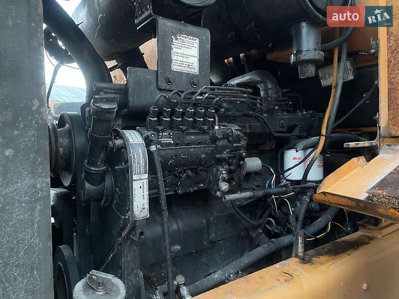 Фронтальный погрузчик Case IH 821 2000 в Барановке