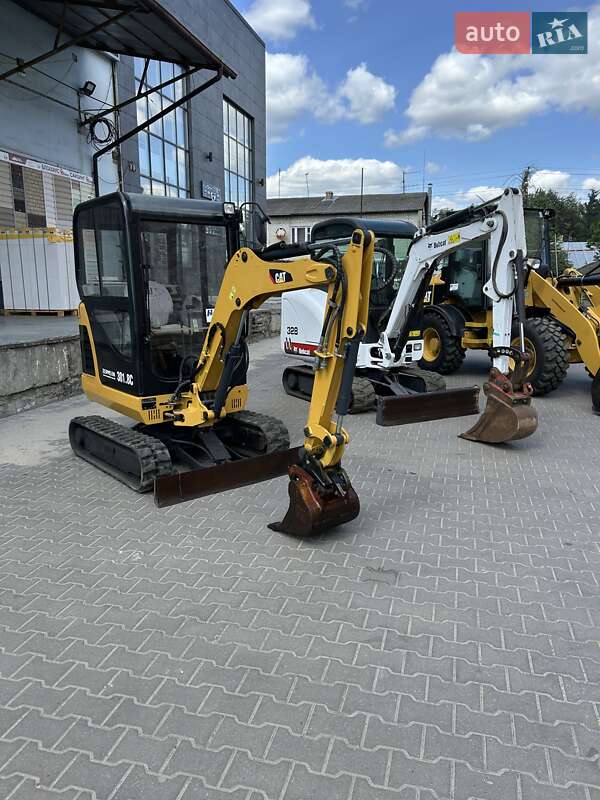 Миниэкскаватор Caterpillar 301.8 2011 в 