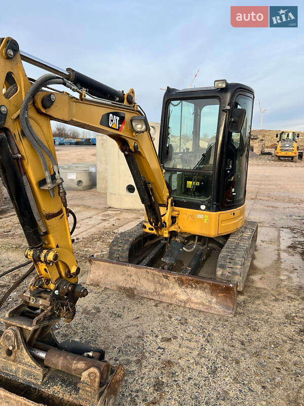 Гусеничный экскаватор Caterpillar 303.5 2012 в Тячеве