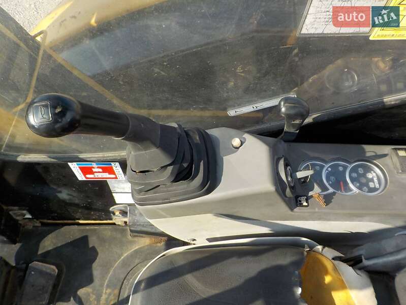 Гусеничный экскаватор Caterpillar 303 2009 в Одессе