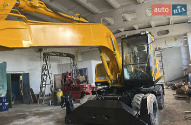 Колесный экскаватор Caterpillar 315 2001 в Косове