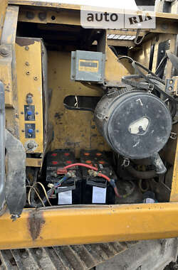 Экскаватор погрузчик Caterpillar 320 1998 в 