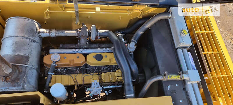 Гусеничний екскаватор Caterpillar 320 2009 в Одесі