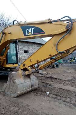 Гусеничний екскаватор Caterpillar 320 1999 в Чернівцях