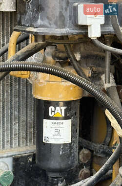 Гусеничный экскаватор Caterpillar 320 2014 в 