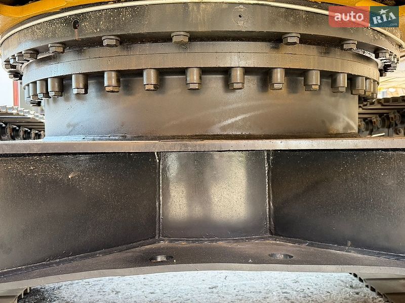Гусеничный экскаватор Caterpillar 320 2019 в Ровно